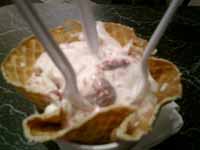 �A�C�X�N���[��